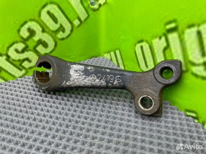 Рулевая сошка Mercedes-Benz E-Class W124 M111 2.0