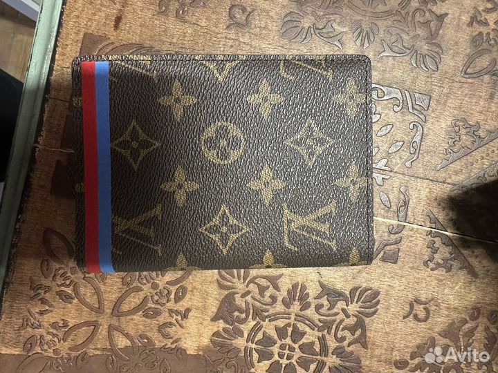 Обложка для паспорта louis vuitton