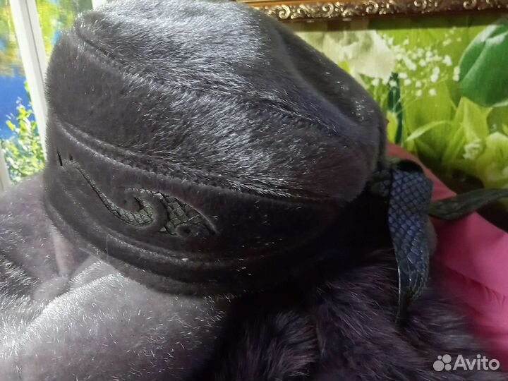 Шляпы, шапки женские