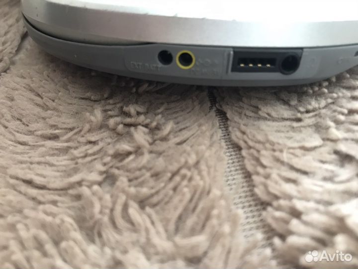 CD плеер sony walkman D-NE730