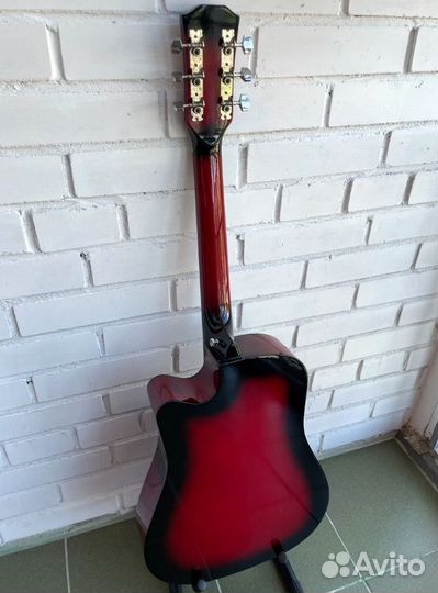 Гитара Белучи