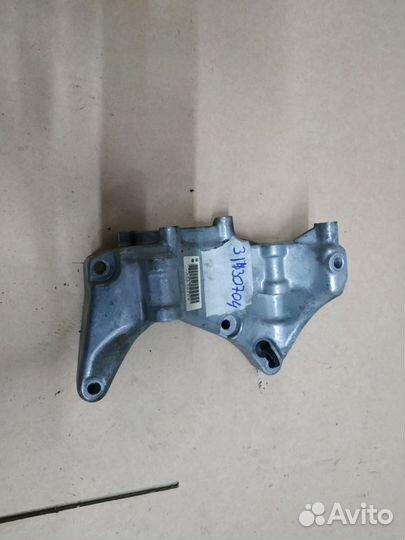 Вольво xc90 2015- xc60 кронштейн двигателя