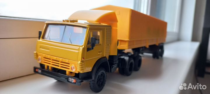 Седельный тягач Камаз