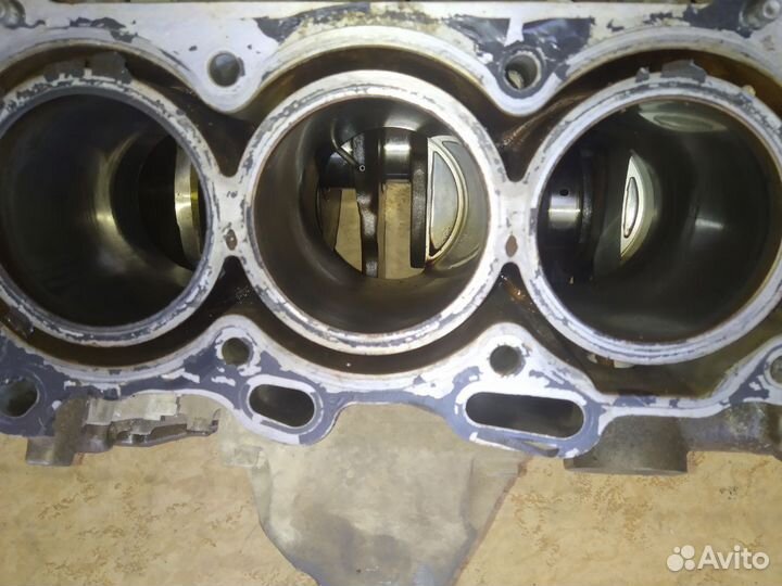 Блок цилиндров под гильзовку Lexus GS300 3GR