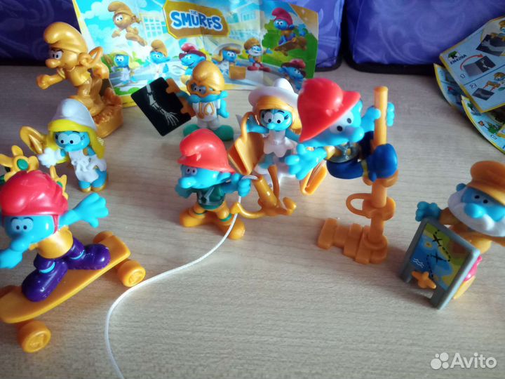Киндер сюрприз смурфики 2022