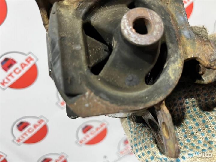 Опора кпп Toyota Avensis 2