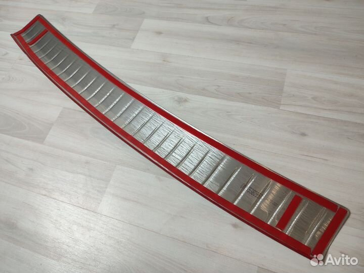 Накладка на задний бампер Volkswagen Passat B7