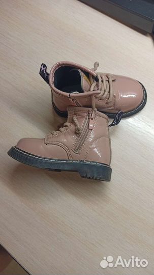 Ботинки демисезонные для девочки 22 размер