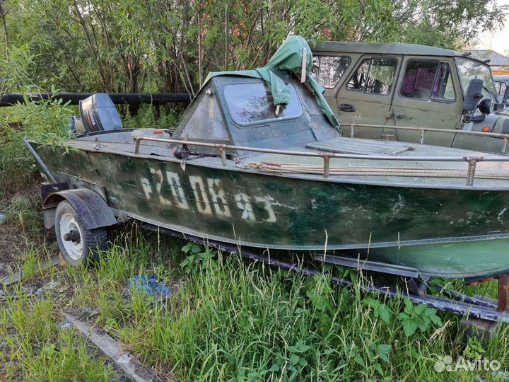 Моторная лодка