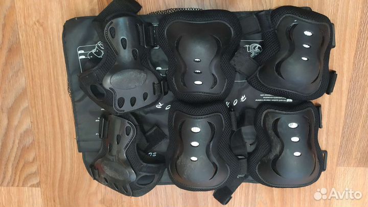 Ролики раздвижные 38-41 и комплект защиты