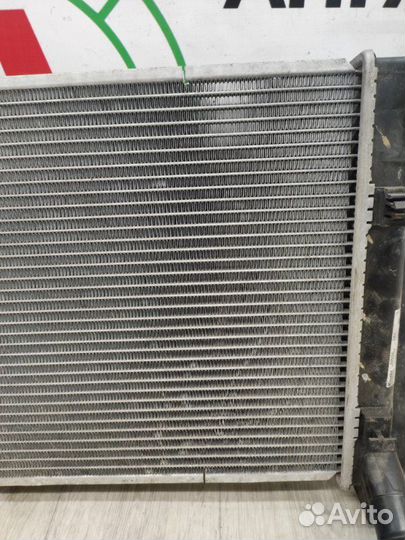 Радиатор охлаждения двигателя Toyota Avensis T25