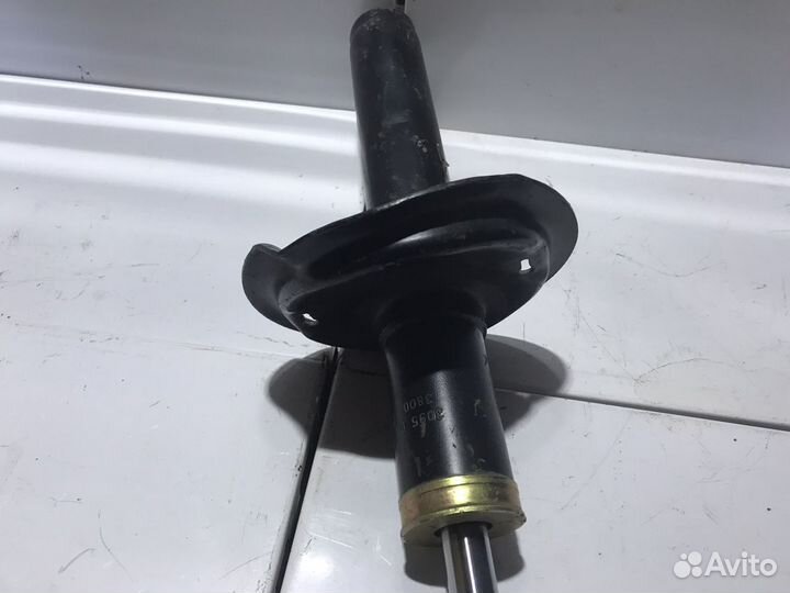 Амортизатор передний Citroen C4