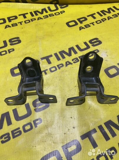 Петли задних дверей Mazda 6 GG