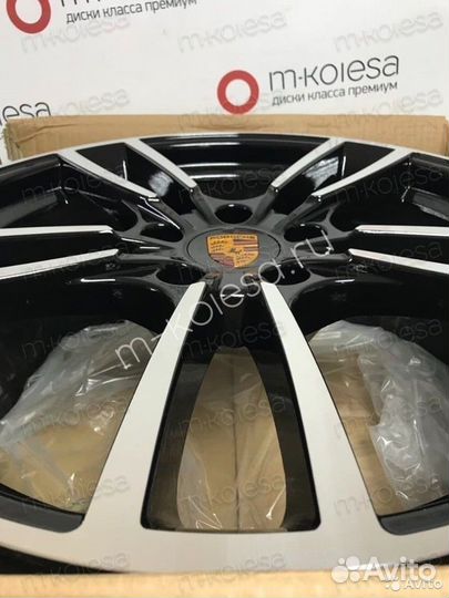 Разноширокие диски R21 Porsche Cayenne