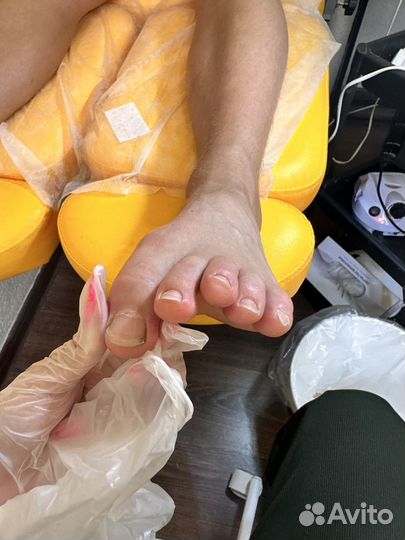 Педикюр (апаратный, с оброботкой стоп)