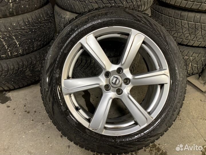 Nokian Tyres Hakkapeliitta R3 SUV 235/55 R19 105R