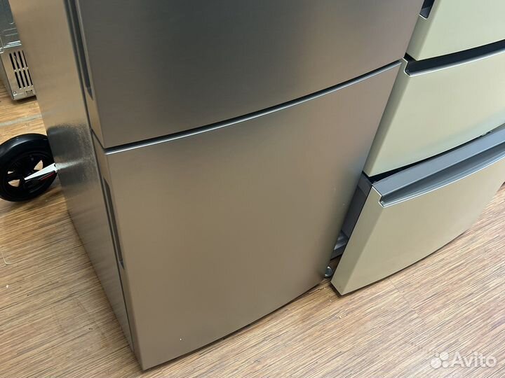 Новый холодильник Haier C2F636cfrg