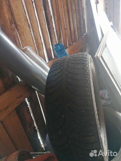 Bridgestone 613V 215/60 R17