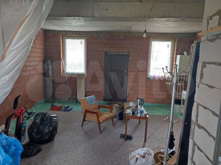 2-к. квартира, 75 м², 1/2 эт.