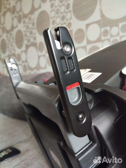 Детское автокресло Welldon 2/3(15-36 кг), isofix