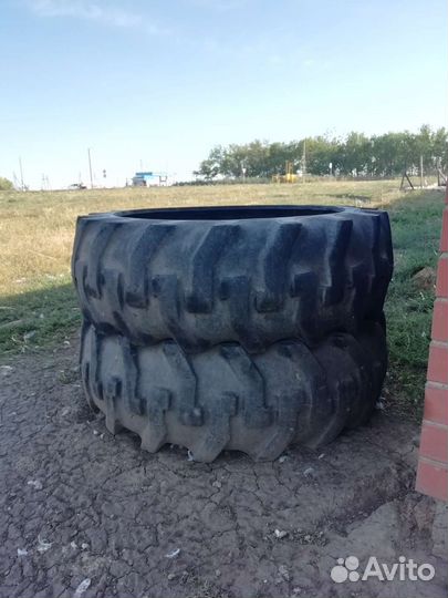 Колеса от трактора для воды