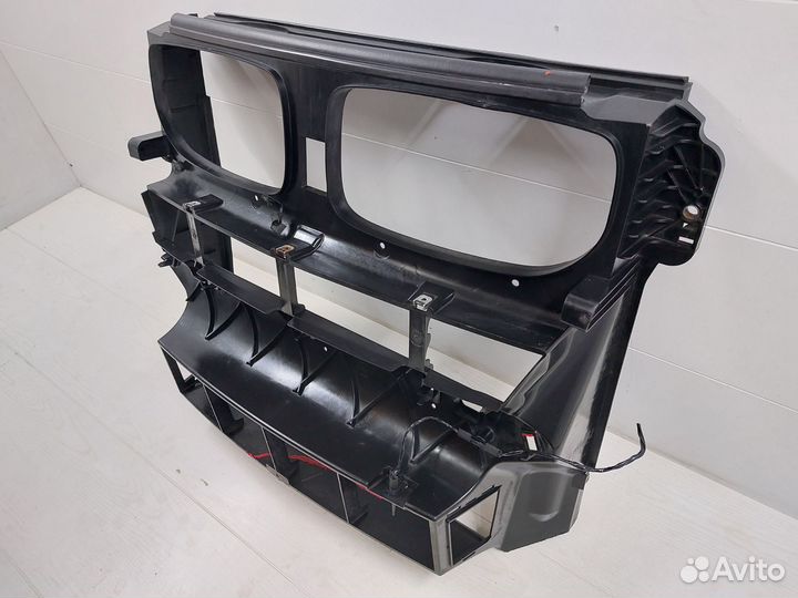 Диффузор радиатора BMW х6 E71 / х5 Е70