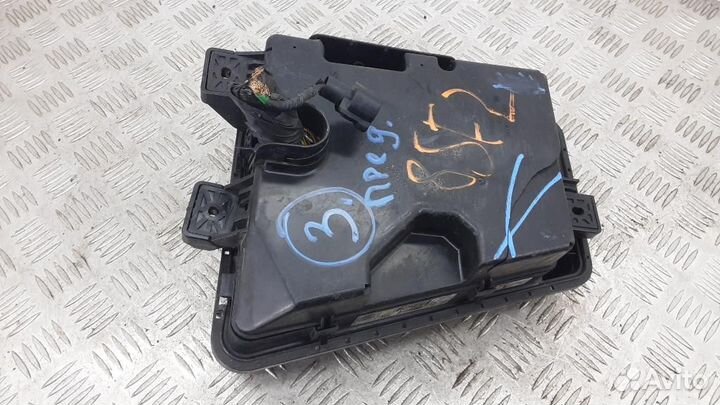 Блок предохранителей Hyundai Genesis