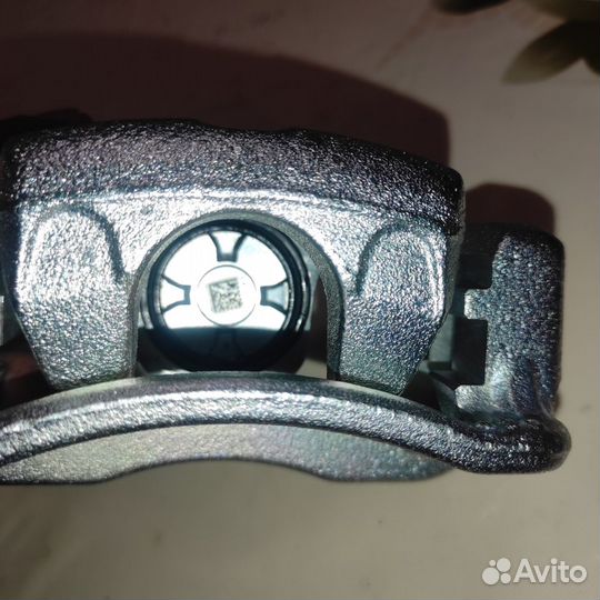 Тормозной суппорт 583101ra30 Solaris Солярис