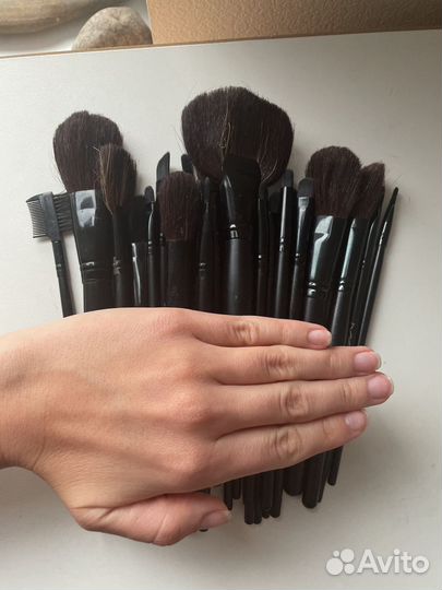 Кисти для макияжа бу