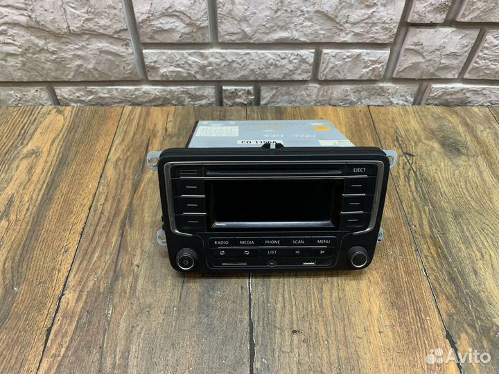 Volkswagen Polo Sedan Магнитола