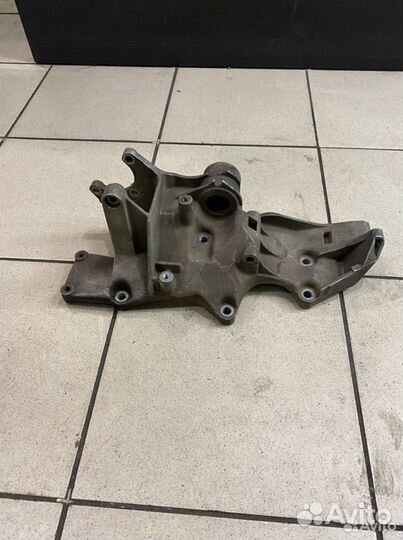 Кронштейн гур Audi А4 Б5