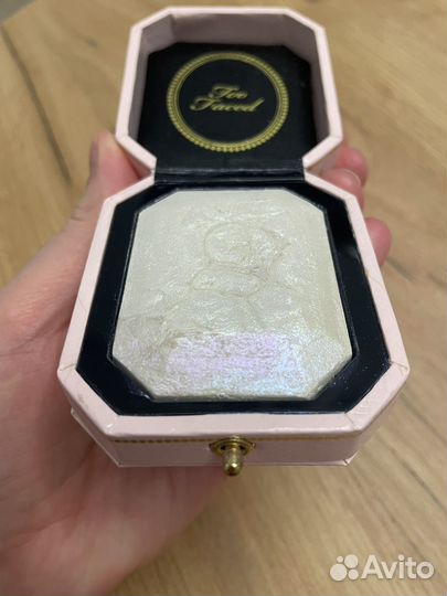 Too faced хайлайтер Dimond