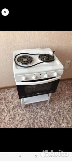 Электрическая плита. В отличном состоянии