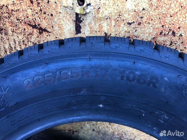 Triangle PL01 225/65 R17