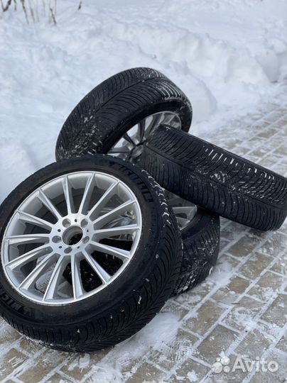 Michelin Alpin 5 245/45 R18 100V