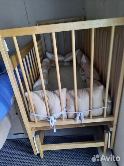 Детская кроватка