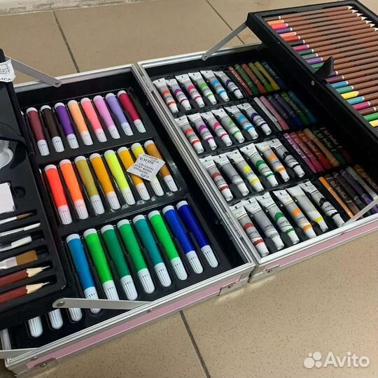 Художественный набор для рисования в кейсе, 145 пр