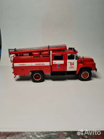 Модель пожарной машины ац-40(130) ЗИЛ 130 1:43