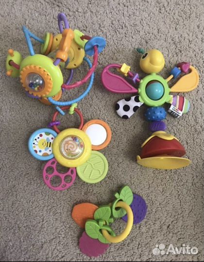 Развивающие игрушки пакетом