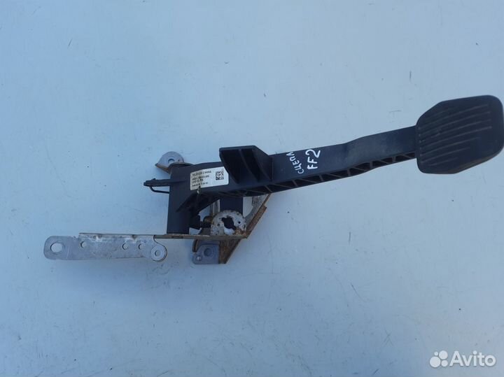 Педаль сцепления Ford Focus 2