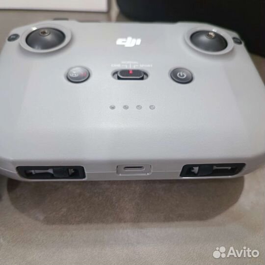 Квадрокоптер DJI Mini 2 fly more combo