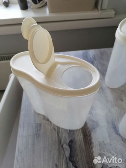 Контейнеры для сыпучих продуктов