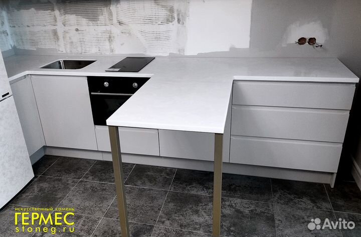 Барная стойка Столешница камень Hi-Macs кухня м2