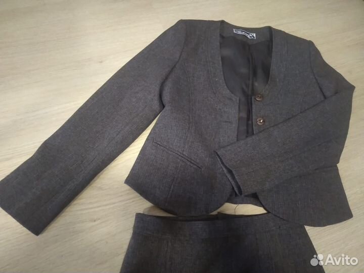 Костюм школьный для девочки размерS