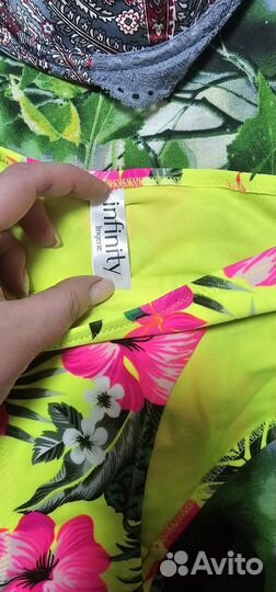 Пакет купальников, бюстгальтер ов