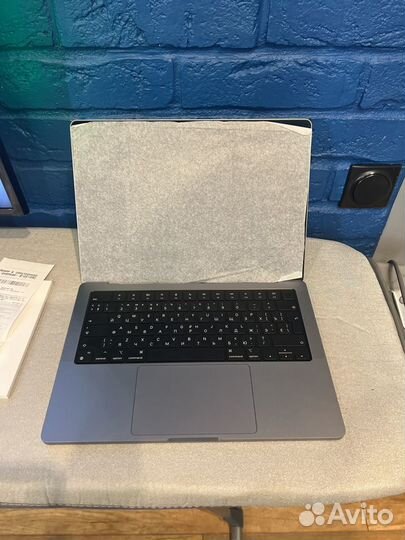 Apple macbook pro 14 m1 16gb ssd 512