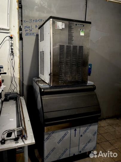 Льдогенератор фраппэ