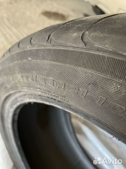 Yokohama Advan Sport V107 295/35 R21