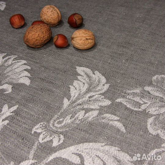 Скатерть льняная жаккардовая Лувр