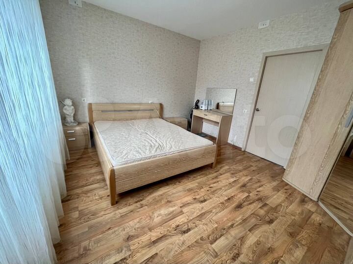 2-к. квартира, 64 м², 5/10 эт.